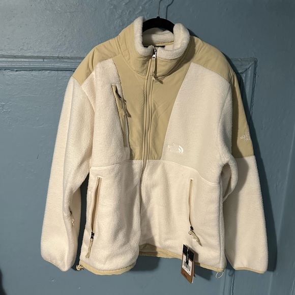 The North Face 94 High-Pile Denali Jacket - Picture 2 of 10